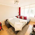 Apartment Great Flat Few Minutes From The Beach! Pula