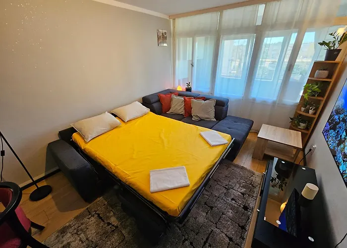 Апартаменти Great Flat Few Minutes From The Beach! *