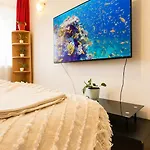Great Flat Few Minutes From The Beach! Apartment