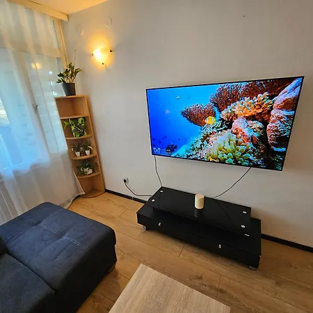 Great Flat Few Minutes From The Beach! Appartement Pula